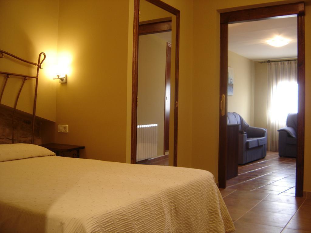 Hostal Casa Laure Y Mª Jose Arens de Lledo Luaran gambar