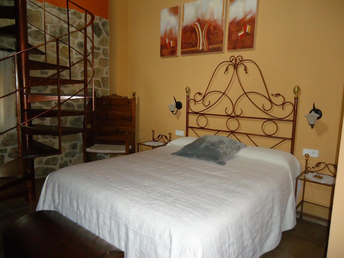Hostal Casa Laure Y Mª Jose Arens de Lledo Luaran gambar
